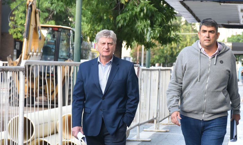El gobernador de La Pampa Sergio Ziliotto junto al senador Daniel Pablo Paly Bensusán.