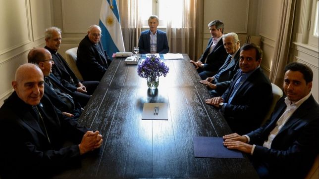 como cfk, macri bloquea la despenalizacion del aborto