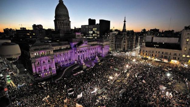En el país del Ni Una Menos, aún no se sabe qué pasará con las víctimas de violencia de género