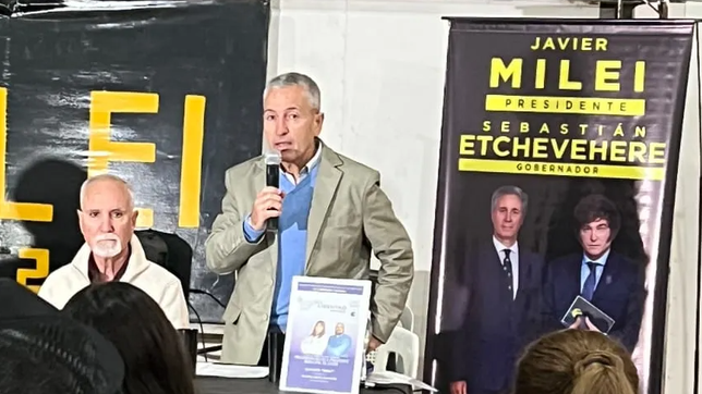 Carlos Damasco, legislador por el partido FE.