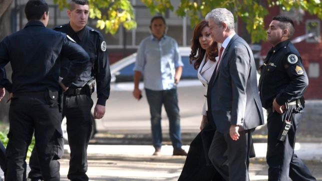 cristina ordeno no movilizar ni cargar de tono epico su desfile judicial