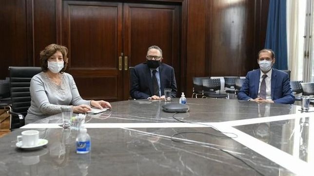 comienza a negociarse la extension de la emergencia fruticola