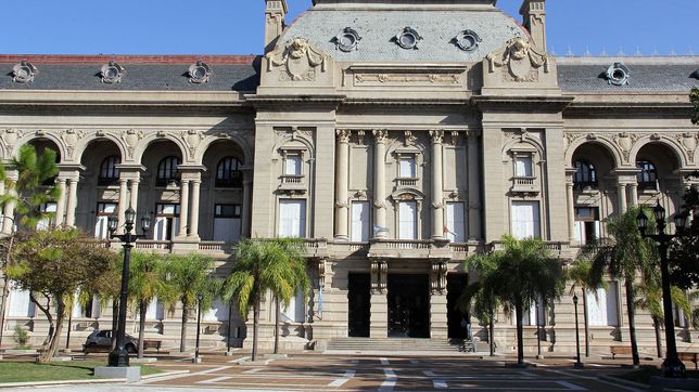 Este domingo se celebran las PASO&nbsp; en&nbsp;Santa Fe para definir candidatos a la Legislatura, intendentes, concejales y aspirantes a la Casa Gris