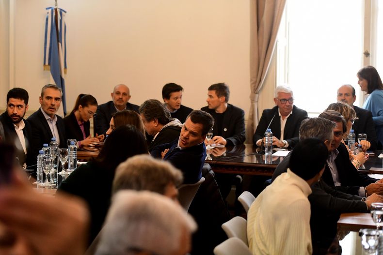 Diputados convocó a una reunión informativa sobre la planta de GNL.