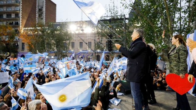macri la emocion y vidal la gestion, asi se repartieron la parada del #sisepuede