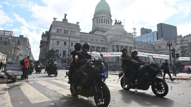 vallado-gate: cristina niega que le haya pedido proteccion a larreta