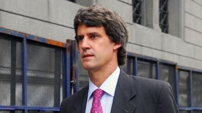 prat gay mete presion a los legisladores para derogar la ley cerrojo