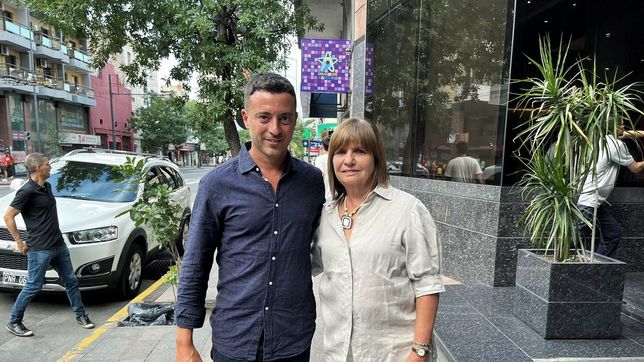 Patricia Bullrich y Rodrigo de Loredo, tras un encuentro en Buenos Aires. 