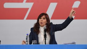 Cristina pidió usar la lapicera para frenar el festival de importaciones