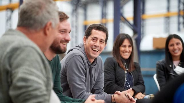 en suipacha, de pedro destaco ?la recuperacion de la industria?