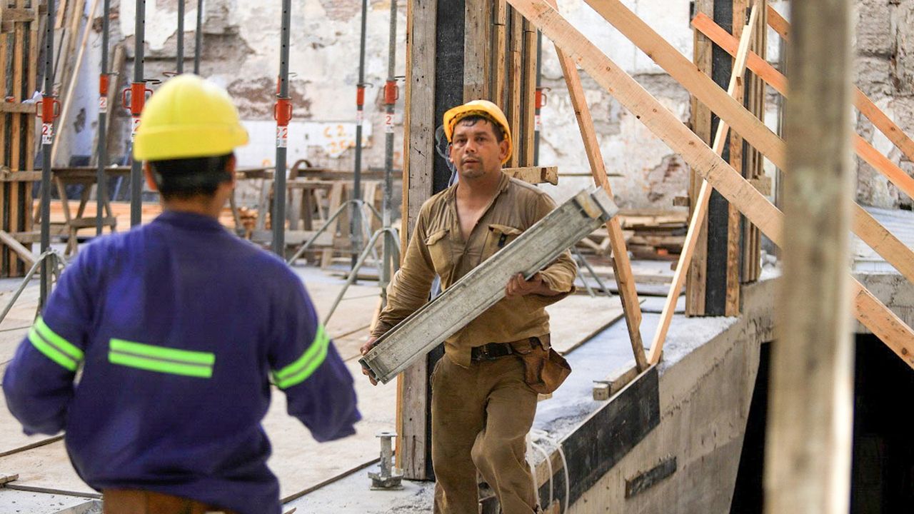 El RIGI no compensa los puestos de trabajo registrado perdidos en la gestión de Javier Milei