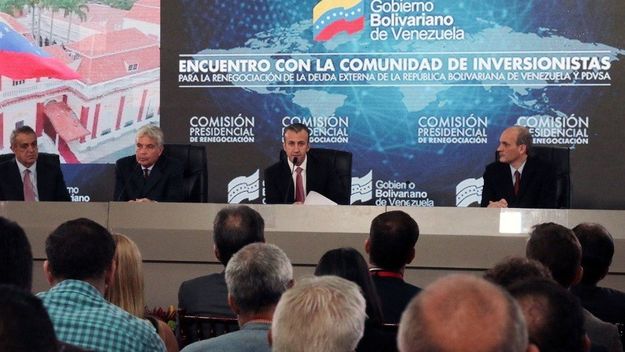 Venezuela en default: versiones encontradas en una pelea global