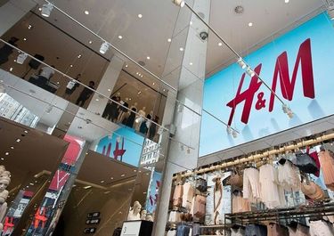 China entra al placard con ropa nueva gracias a las importaciones.