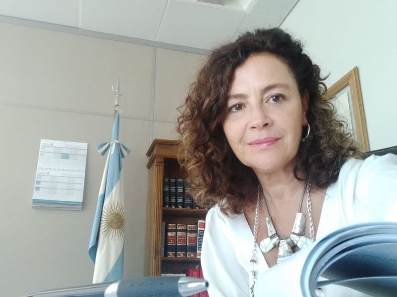 Laura Torres, presidenta del Colegio de Magistrados y Funcionarios Judiciales de La Pampa, fue notificada de una sanción en medio de la disputa con el STJ.