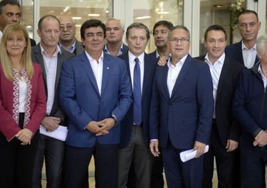 El peronismo activa la maquinaria institucional para despejar candidaturas