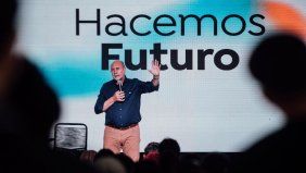 Omar Perotti cerró el año con un acto ante 800 personas en Rosario.