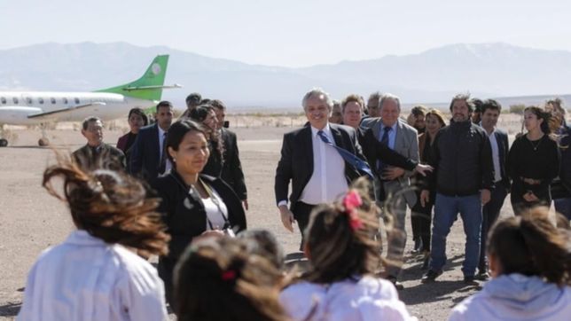 el presidente hace albertismo y frena cambios