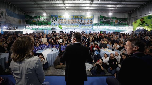 Devolución de favores: Axel Kicillof presente en el cierre de campaña de Tigre