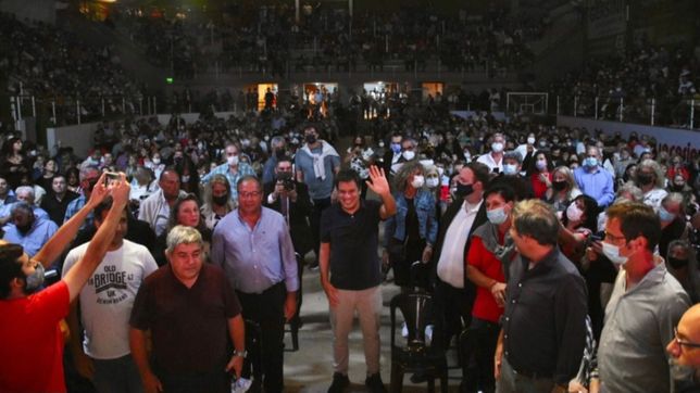 manes, por la avenida del medio: ?la grieta nos atrasa, involuciona y agota?