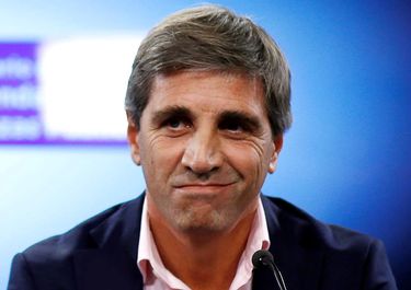 Toto Caputo agranda la deuda del PAMI y agrava el acceso a la salud de jubilados