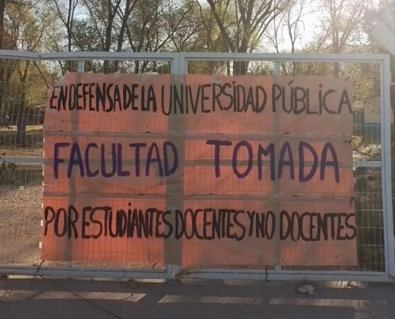 Facultad de Derecho y Sociales de la Universidad Nacional del Comahue, Río Negro.