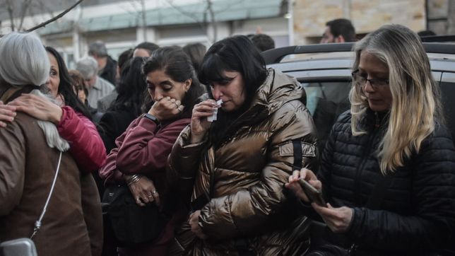 Militantes kirchneristas del Movimiento de Derechos Humanos de La Pampa: emoción, lágrimas y abrazos por CFK. FOTO: www.radiokermes.com