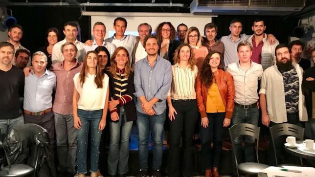 el lado b del chat de kicillof: el estilo fernandez con el grupo callao