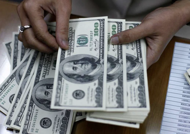 El dólar en la era de Toto Caputo