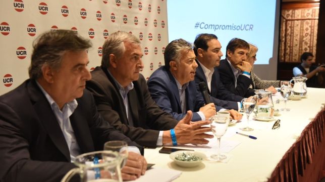 la ucr le reclamara a macri pasar de la agenda del ajuste al desarrollo con inclusion