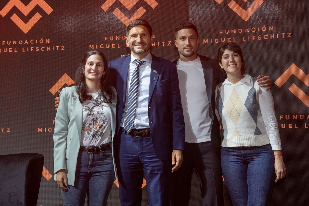 Federico Lifschitz lanzó la fundación Miguel Lifschitz y contó con la presencia y el respaldo de Maximiliano Pullaro.