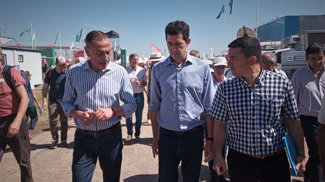 Eduardo De Pedro fue la figura de más peso del Gobierno en la muestra del campo.