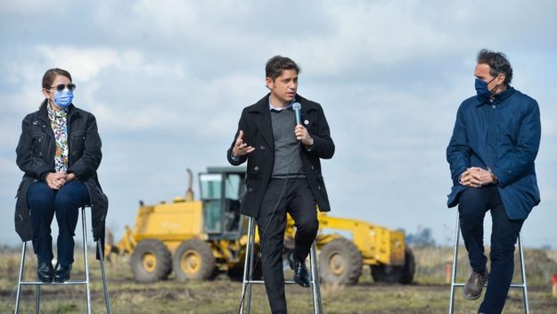 Kicillof repite fórmula y esquiva las balas