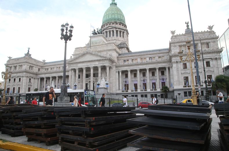 El Congreso antes de ser vallado para la apertura de sesiones Noticias Argentinas El Congreso antes de ser vallado para la apertura de sesiones Noticias Argentinas