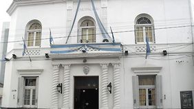 Pilar: Provincia debe becas a niños y el municipio se hace cargo de alimentarlos