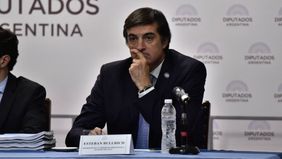 ARA San Juan: el oficialismo exculpó a Aguad y apuntó contra la Armada