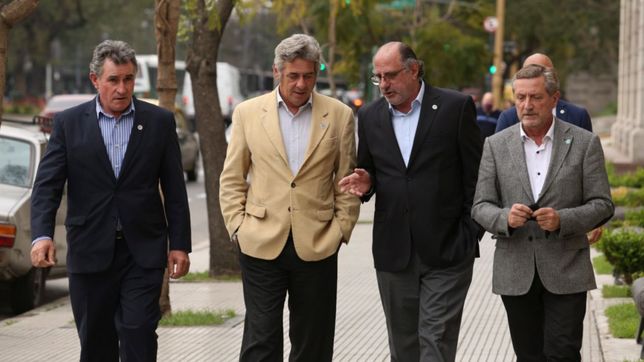 la mesa de enlace huele sangre electoral y quiere mas