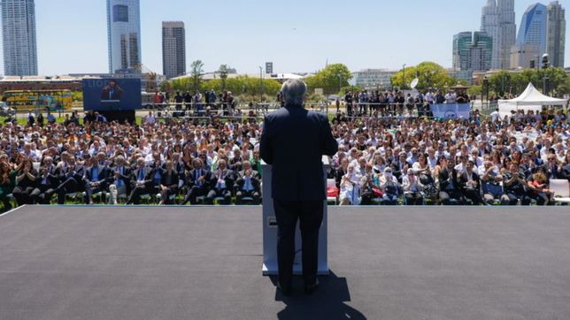 el presidente, resistiendo sin aguante