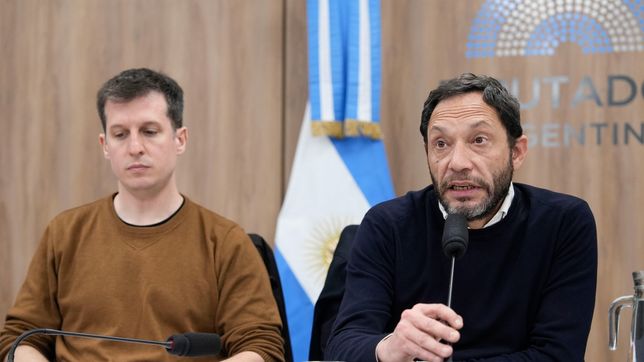 Juan Marino (UP) y Maximiliano Ferraro (CC), referentes de la oposición en la comisión $Libra. Estuvieron en la reunión con el fiscal Eduardo Taiano.&nbsp;