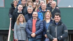 Corach y Burzaco se trenzan en la versión patagónica de la interna amarilla
