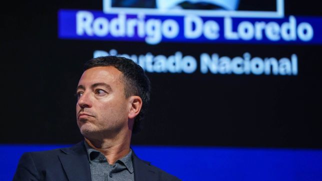 Rodrigo de Loredo, critiico con el gobierno en un evento del Círculo Rojo