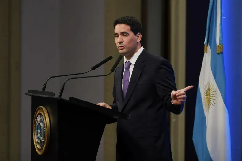 Adrián Ravier, vocero presidencial.