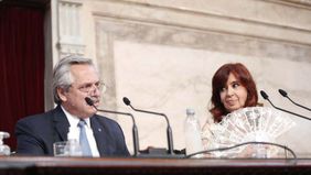 Generala doble para CFK: querella por el FMI y retoques light en tarifas