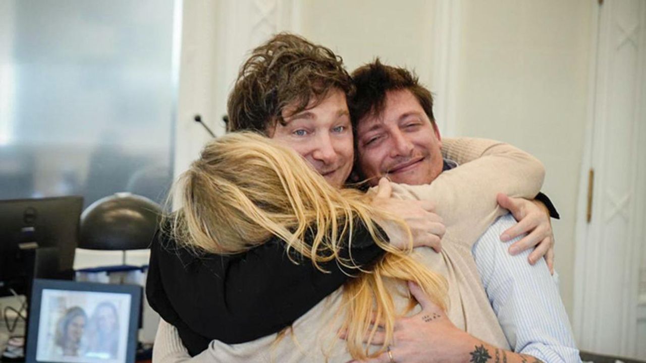 Javier Milei, Karina Milei y Santiago Caupto.