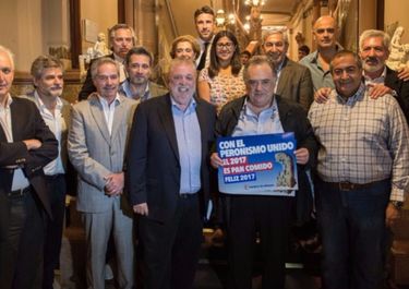 PJ porteño: Santa María arengó la unidad en cena con massistas y ausencias de peso