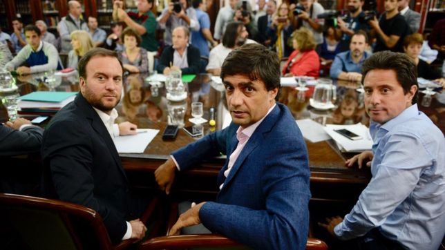 vidal convoco a los docentes a paritaria y el paro queda en suspenso