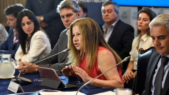 massa primerea al gobierno e instala su propia agenda de seguridad