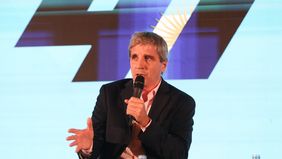 Toto Caputo defendió el modelo ante empresarios e inversionistas