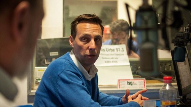 el lomense vinuales se sumo al ejercito en formacion del macrismo duro