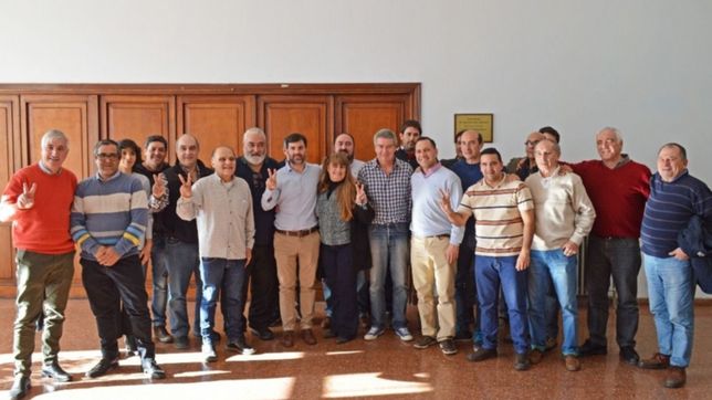 dirigentes de la quinta seccion le piden una cumbre del pj a menendez