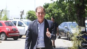 Diego Santilli, un salvavidas prestado para Javier Milei. Diego Santilli, un salvavidas prestado para Javier Milei.